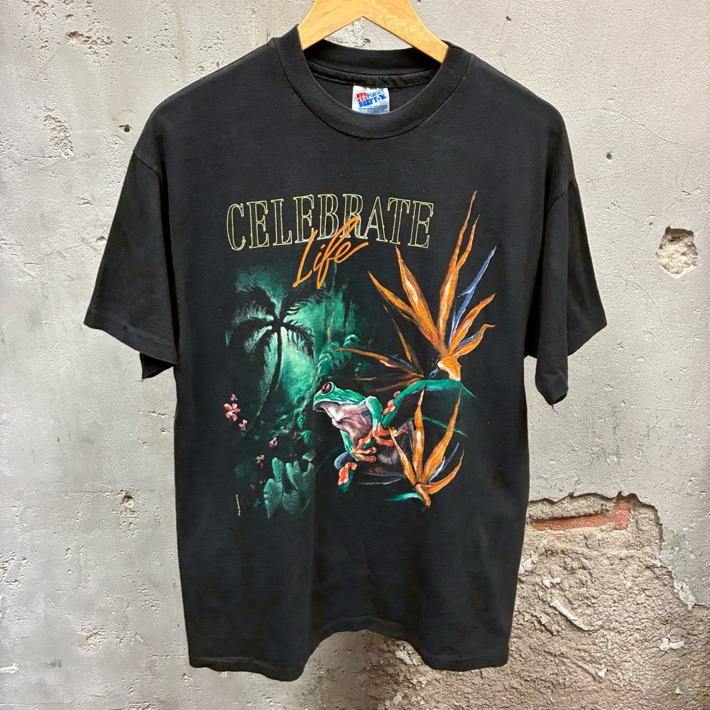 Vintage 90s 1992 Celebrate Life Frog Graphic Single Stitch Nature Rainforest Tee